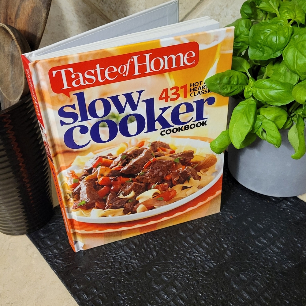 Taste of Home Slow Cooker Cookbook - Red and White